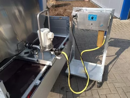 fahrbarer milchtank buri schweiz 533x400 1
