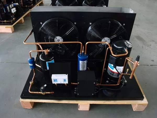 Agregat de răcire cu ventilatoare duble pentru răcirea eficientă a laptelui – soluție Risto pentru ferme moderne